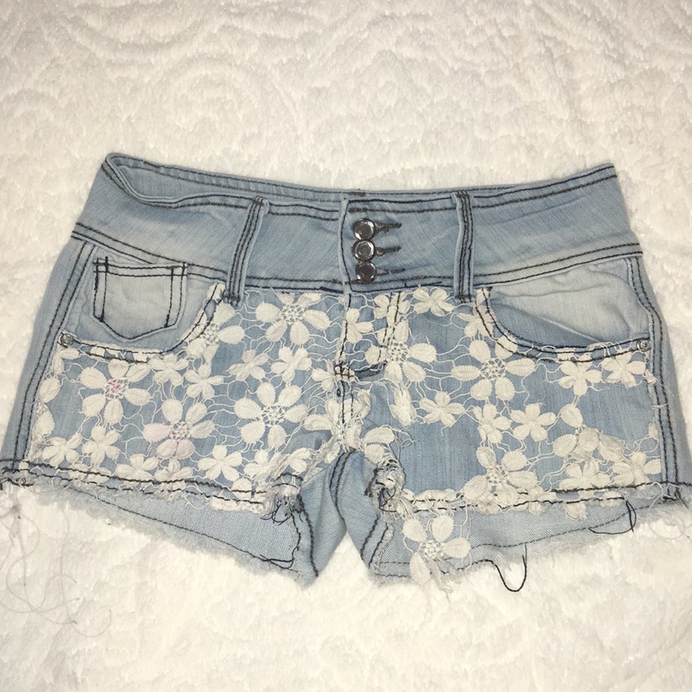 Cute Lace Shorts size 5 Jeans